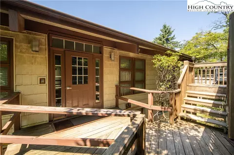 100 Skiway Rd #4, Beech Mountain, NC 28604 photo 1