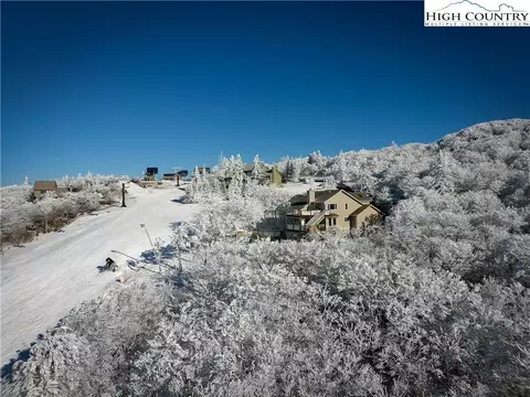 510 Oz Rd, Beech Mountain, NC 28604 photo 1