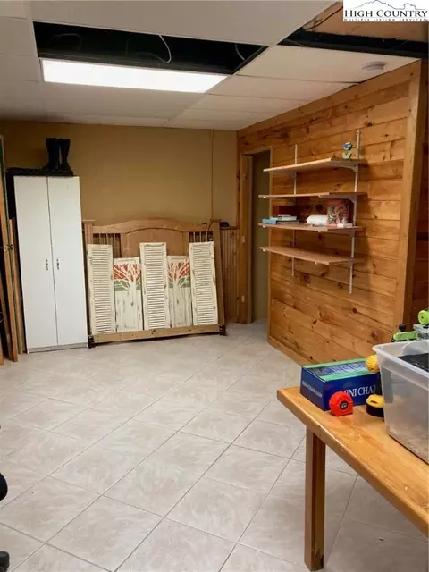 1083 Buck Mtn Rd, Purlear, NC 28665 photo 11