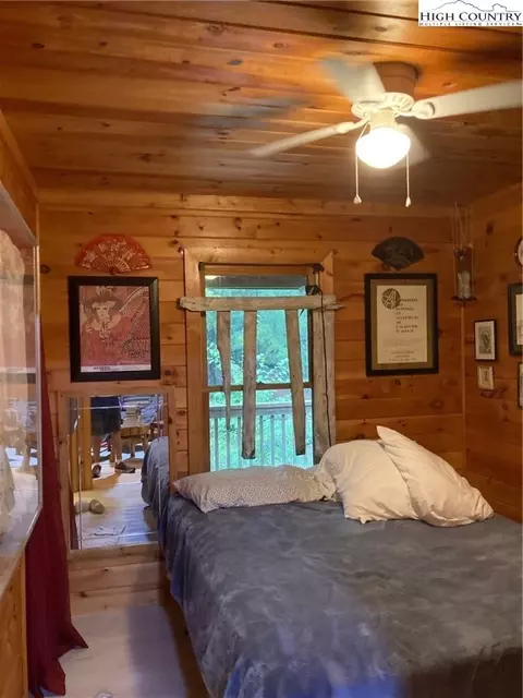 1083 Buck Mtn Rd, Purlear, NC 28665 photo 8