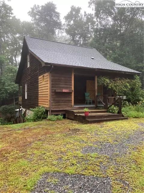 1083 Buck Mtn Rd, Purlear, NC 28665 photo 3