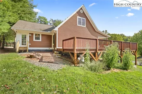112 Rolling Hills Dr, Boone, NC 28607 photo 2