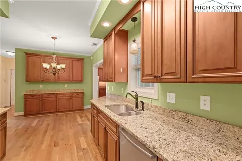 112 Rolling Hills Dr, Boone, NC 28607 photo 13