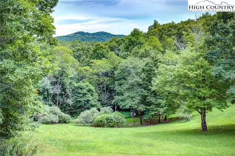 409 Blueberry Ln, Boone, NC 28607 photo 26
