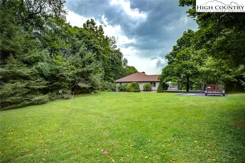 409 Blueberry Ln, Boone, NC 28607 photo 25