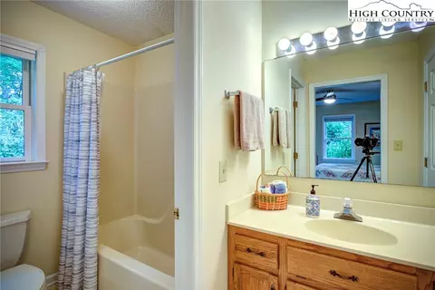 409 Blueberry Ln, Boone, NC 28607 photo 20