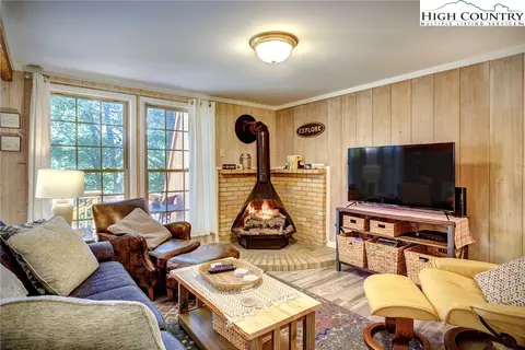 220 Charter Hills Rd #A4, Beech Mountain, NC 28604 photo 3