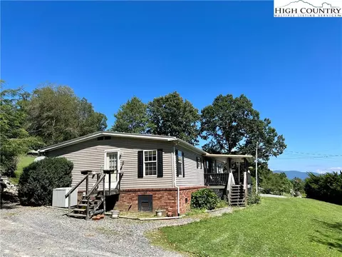 2818 Stone Mountain Rd, Vilas, NC 28692