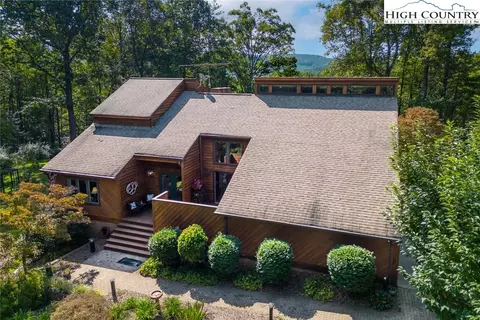 2901 Blue Creek Rd, Lenoir, NC 28645