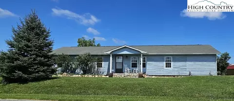 859 Phipps Rd, Sparta, NC 28675