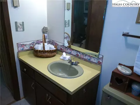 5187 Nc Highway 16 Hwy, Jefferson, NC 28640 photo 19