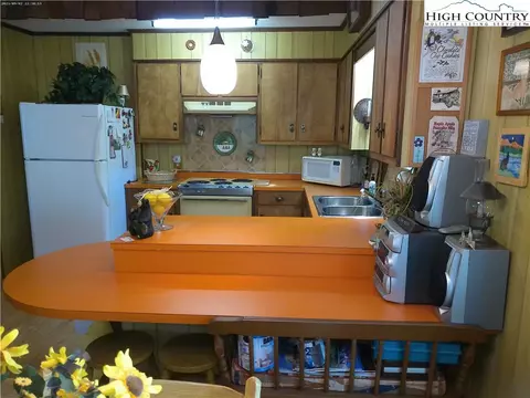 5187 Nc Highway 16 Hwy, Jefferson, NC 28640 photo 9
