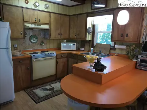 5187 Nc Highway 16 Hwy, Jefferson, NC 28640 photo 7