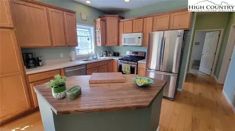 412 Mulberry Mountain Rd, Boone, NC 28607 photo 6