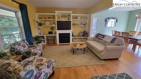 412 Mulberry Mountain Rd, Boone, NC 28607 photo 4