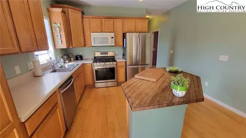 412 Mulberry Mountain Rd, Boone, NC 28607 photo 7