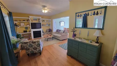 412 Mulberry Mountain Rd, Boone, NC 28607 photo 3