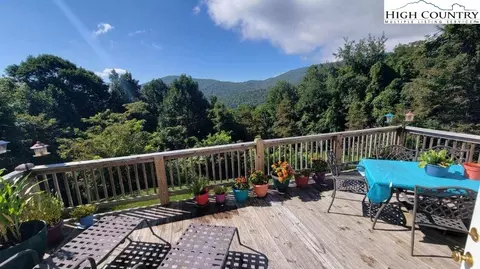 412 Mulberry Mountain Rd, Boone, NC 28607 photo 2