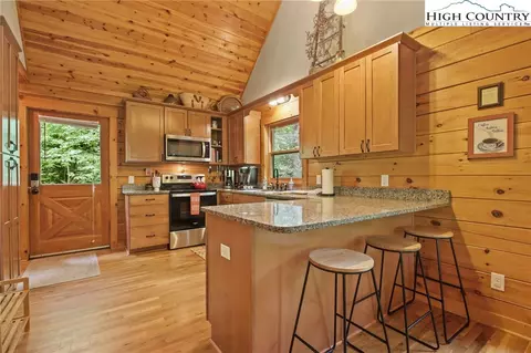 230 Harrison Ln, Boone, NC 28607 photo 10