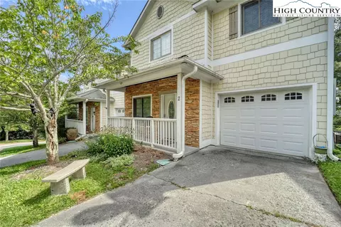 141 Old Hotel Drive Dr #2, Banner Elk, NC 28604
