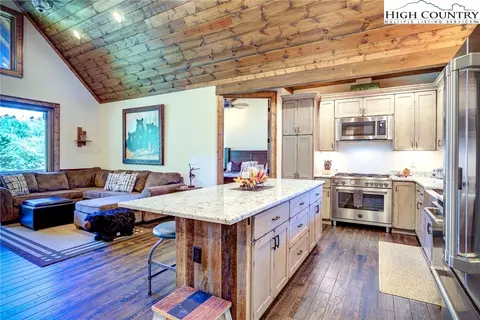 242 Camp Eagle Loop, Banner Elk, NC 28604 photo 9