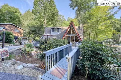 55 Lady Slipper Loop, Newland, NC 28657