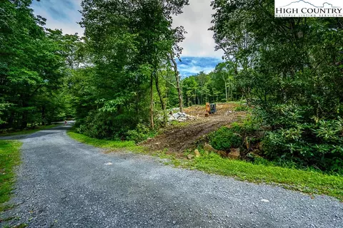 lot134 135 Rough Ridge Rd, Sugar Mountain, NC 28604