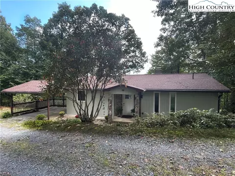 368 Heritage Ridge Rd, Boone, NC 28607
