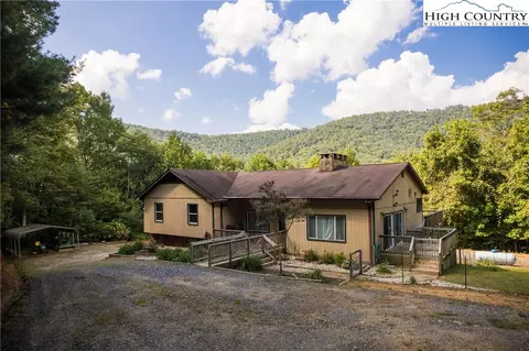 358 Benge Ashe Rd, Purlear, NC 28665