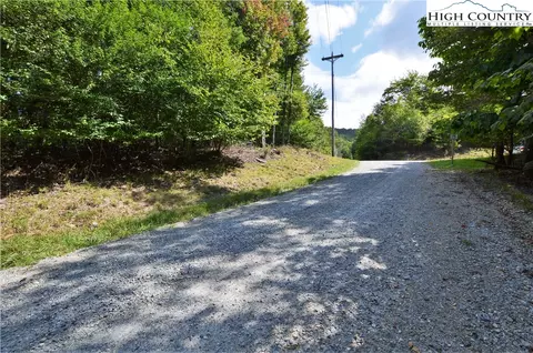 136 Lower Snowbird Trl, Beech Mountain, NC 28604 photo 21