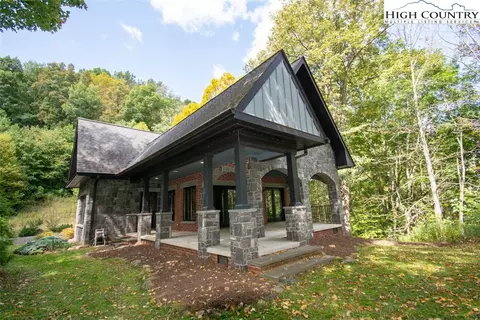 572 Stonegate Ln, Creston, NC 28615