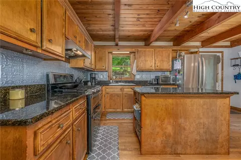 306 Fieldstream Dr, Boone, NC 28607 photo 7