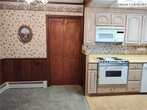1897 Aho Rd, Boone, NC 28607 photo 9