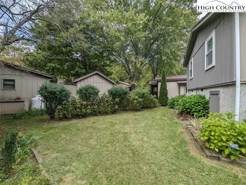 25 Meadow, Newland, NC 28657 photo 10