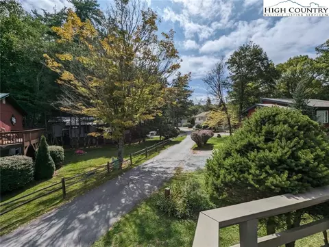 25 Meadow, Newland, NC 28657 photo 3