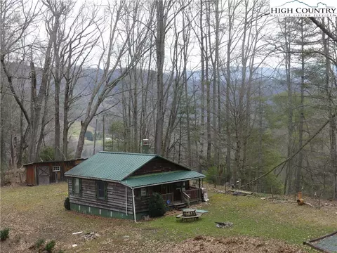 553 Kellersville Rd, Banner Elk, NC 28604