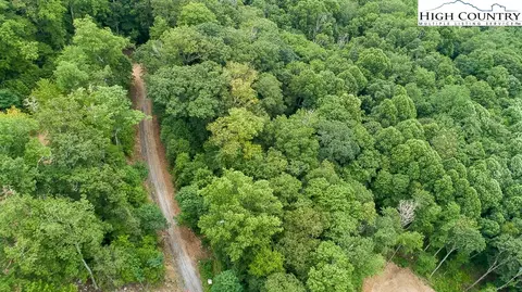 54 Farm Crest Court, Banner Elk, NC 28604