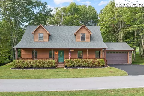 105 Old Field Rd, Beech Mountain, NC 28604