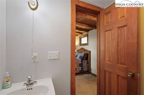 222 W Hilltop Dr, Boone, NC 28607 photo 36