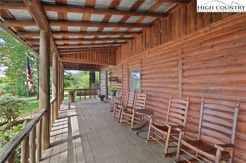 222 W Hilltop Dr, Boone, NC 28607 photo 3