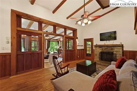 222 W Hilltop Dr, Boone, NC 28607 photo 9