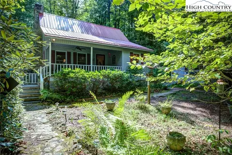3664 Wildcat Rd, Deep Gap, NC 28618 photo 1