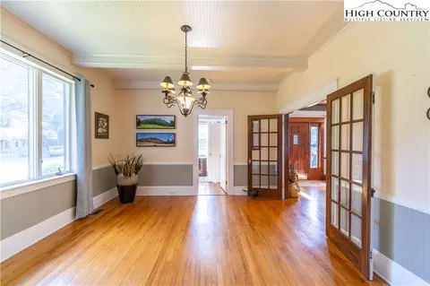 401 S Main St, Dobson, NC 27017 photo 7