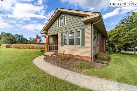 401 S Main St, Dobson, NC 27017 photo 33