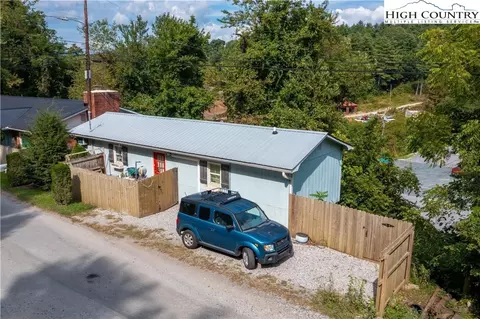 557 Old Highway 226, Spruce Pine, NC 28777