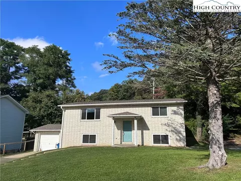 139 Wey St, Boone, NC 28607
