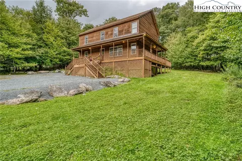 368 Rough Ridge Rd, Sugar Mountain, NC 28604