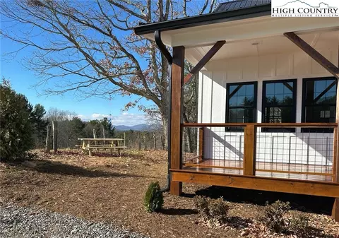 268 B Harper Ln, Deep Gap, NC 28618 photo 7