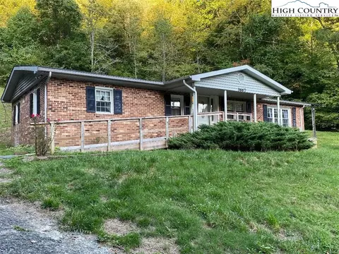 3667 Three Top Rd, Todd, NC 28684