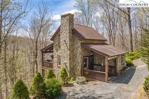 147 Payton Ln, Elk Park, NC 28622